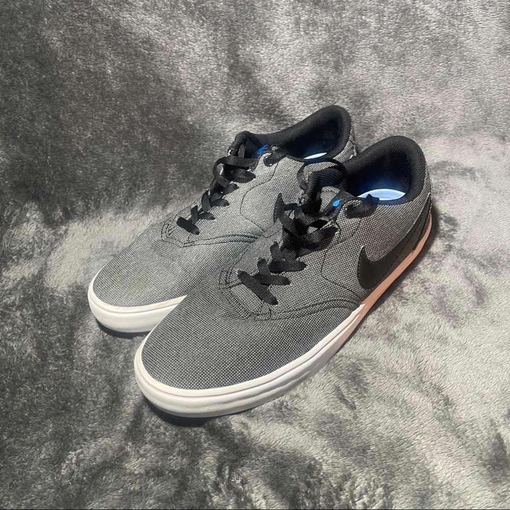SOLD Nike SB Check Solar Canvas Mens Shoes Sz 10